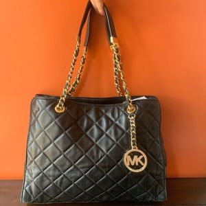 Michael Kors Leather Purse 🛍